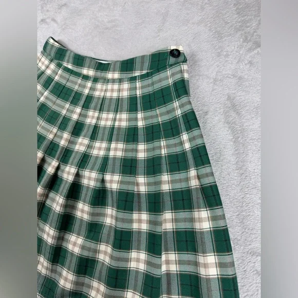 Urban Outfitters Pleated Mini Skirt X Small Green Plaid School Preppy Academia - Picture 3 of 14